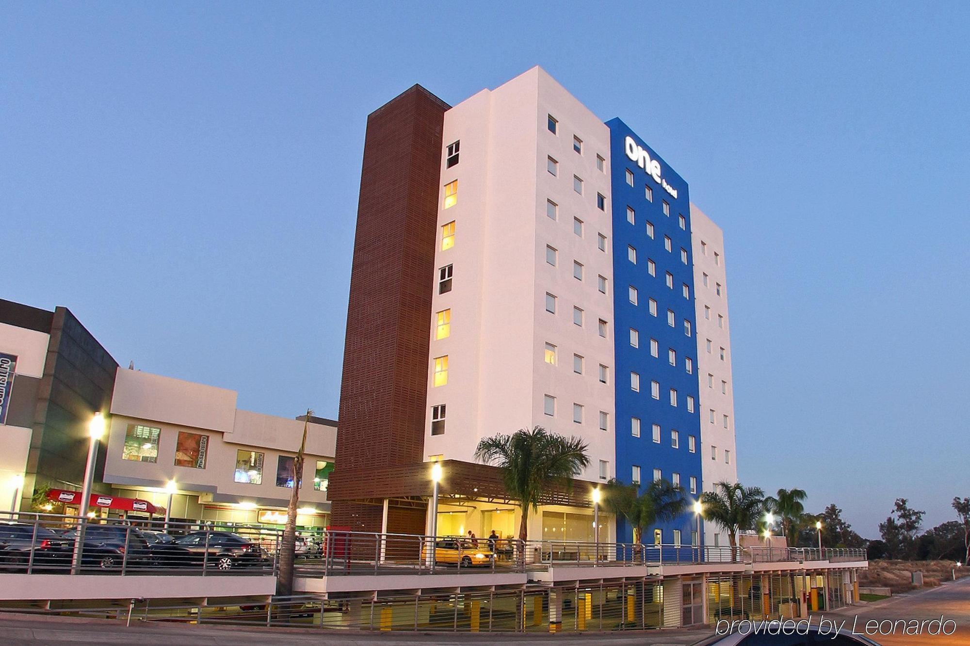 One Guadalajara Periferico Norte Jacotepec Exterior foto